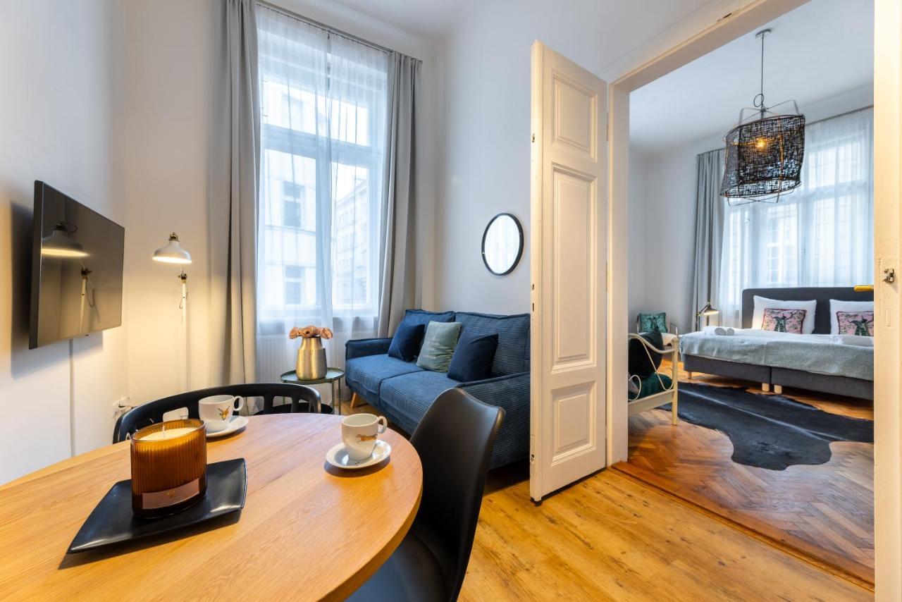 Charming 1 Bedroom Apartment In The City Center Of Prague Exterior photo