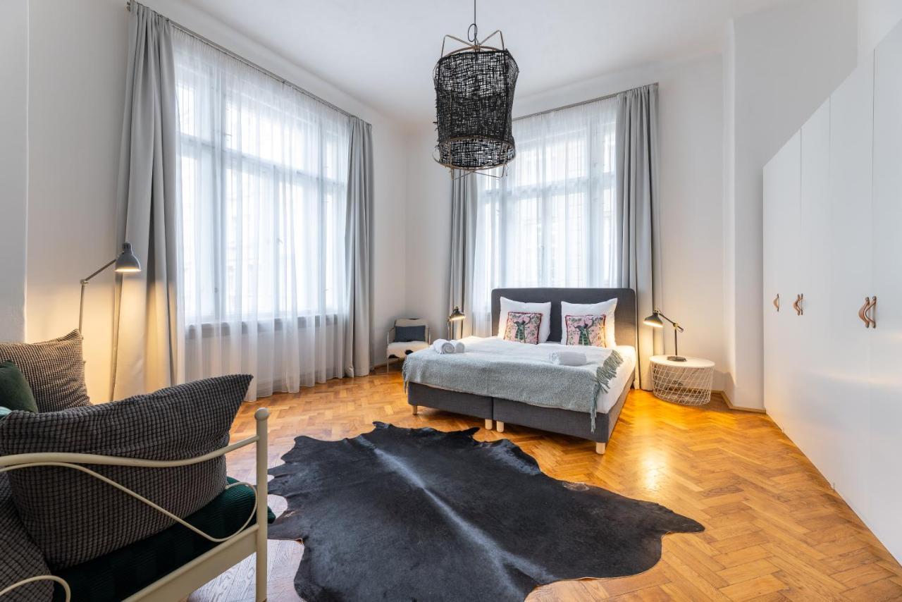 Charming 1 Bedroom Apartment In The City Center Of Prague Exterior photo
