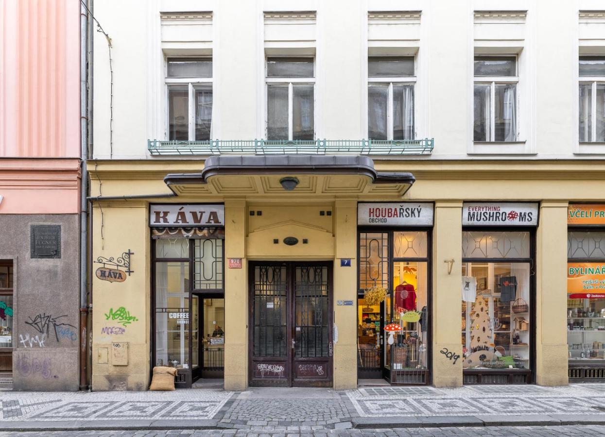 Charming 1 Bedroom Apartment In The City Center Of Prague Exterior photo